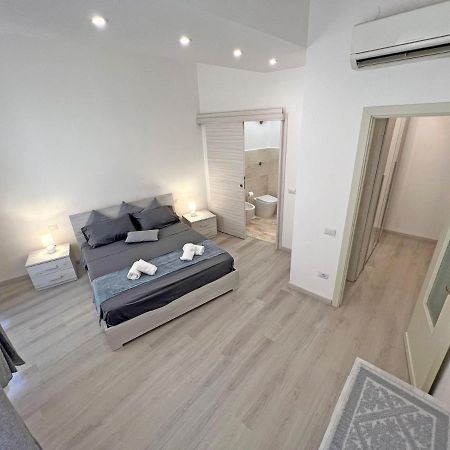 Camere In Centro Каляри Екстериор снимка