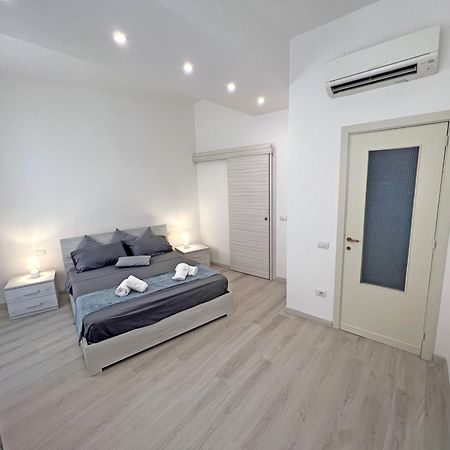 Camere In Centro Каляри Екстериор снимка