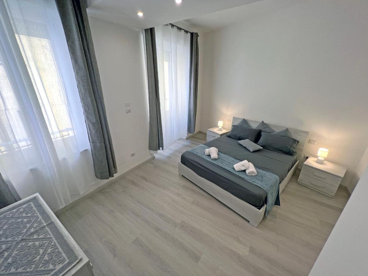 Camere In Centro Каляри Екстериор снимка