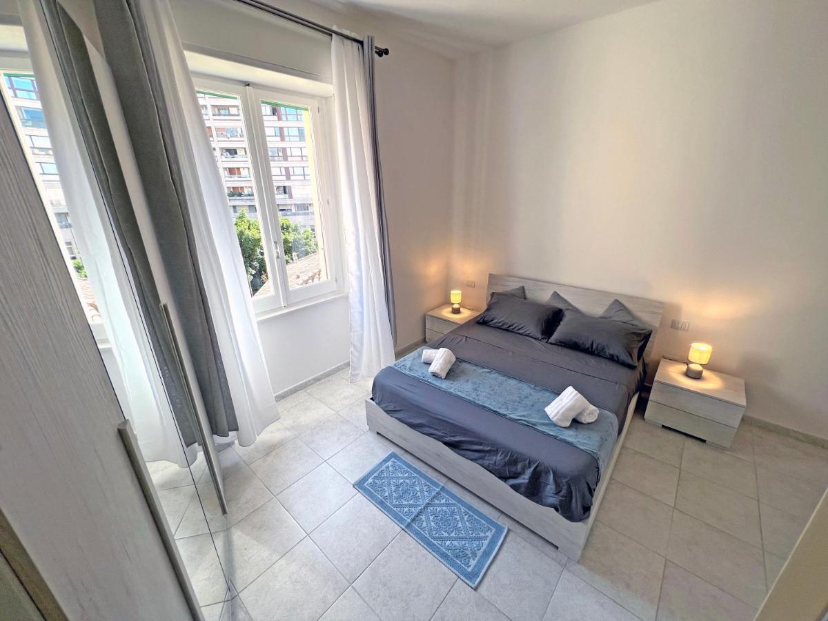 Camere In Centro Каляри Екстериор снимка